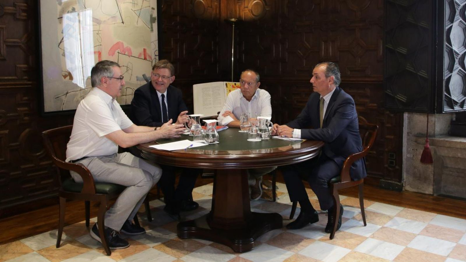 Ximo Pug, Salvador Navarro, Arturo León i Ismael Sáez, al Palau de la Generalitat