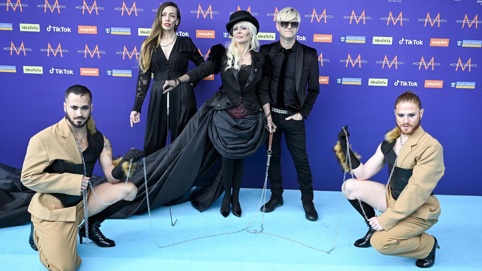 Nebulossa posa en la cerimònia d'inauguració de la 68 edició d'Eurovisió, a Malmö (Suècia)