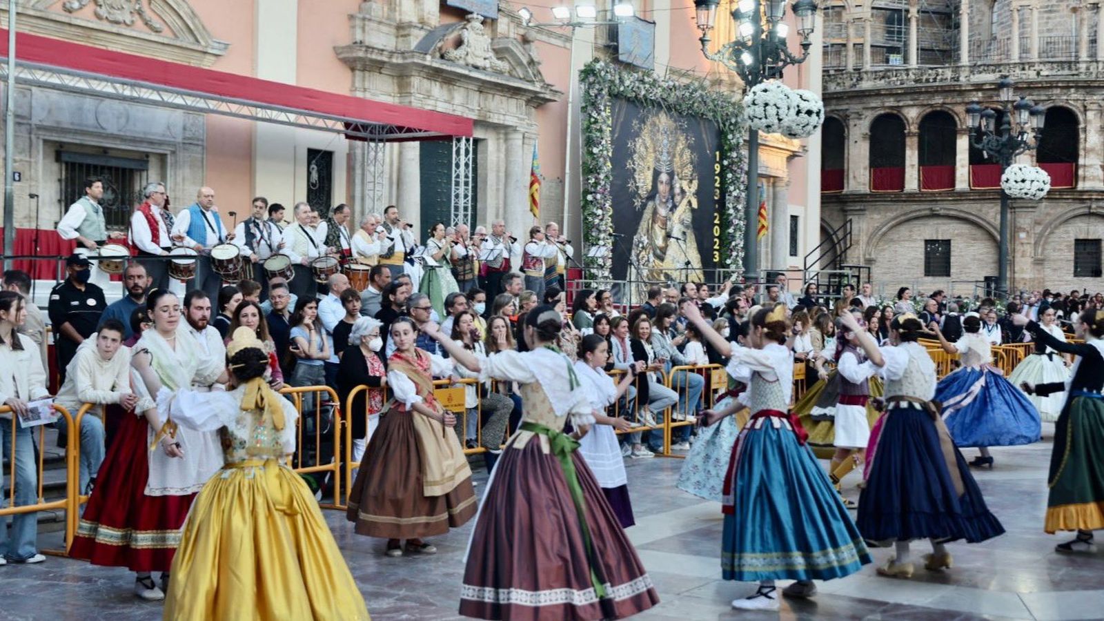 Dansà infantil, aquest divendres a la plaça de la Mare de Déu de València
