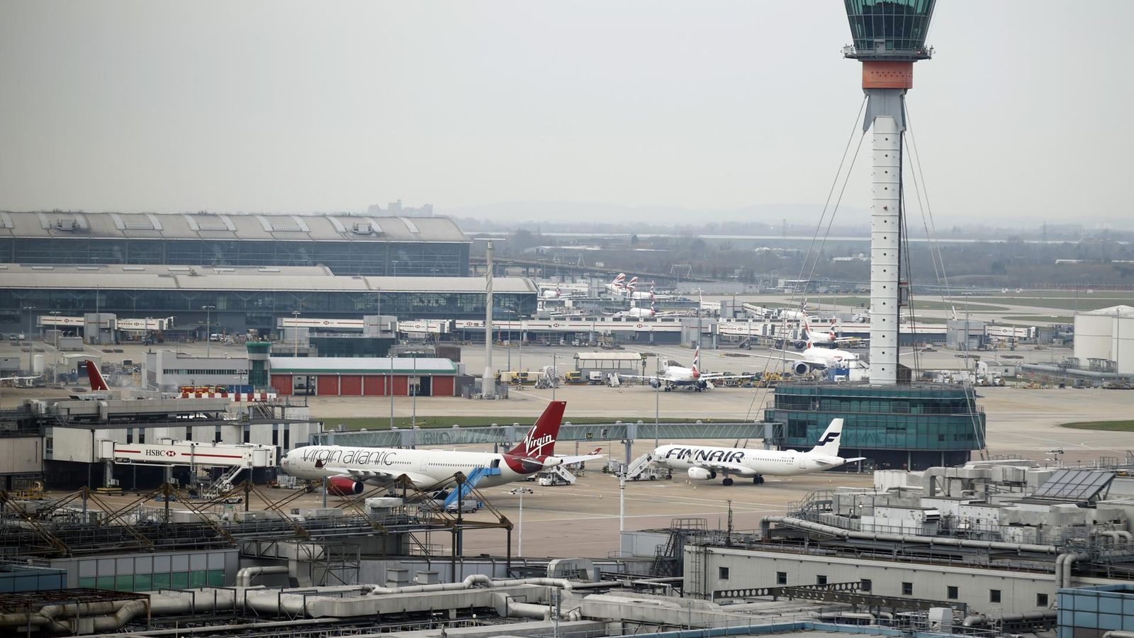 L'aeroport de Heathrow ha patit un incendi en una subestació elèctrica