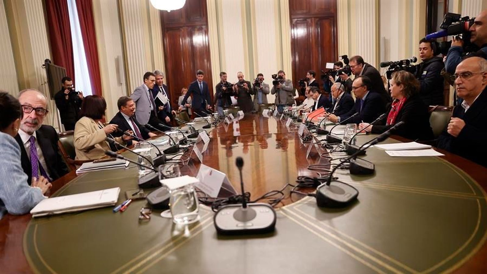 El ministre Planas amb els representants de les principals organitzacions agràries, aquest divendres a Madrid