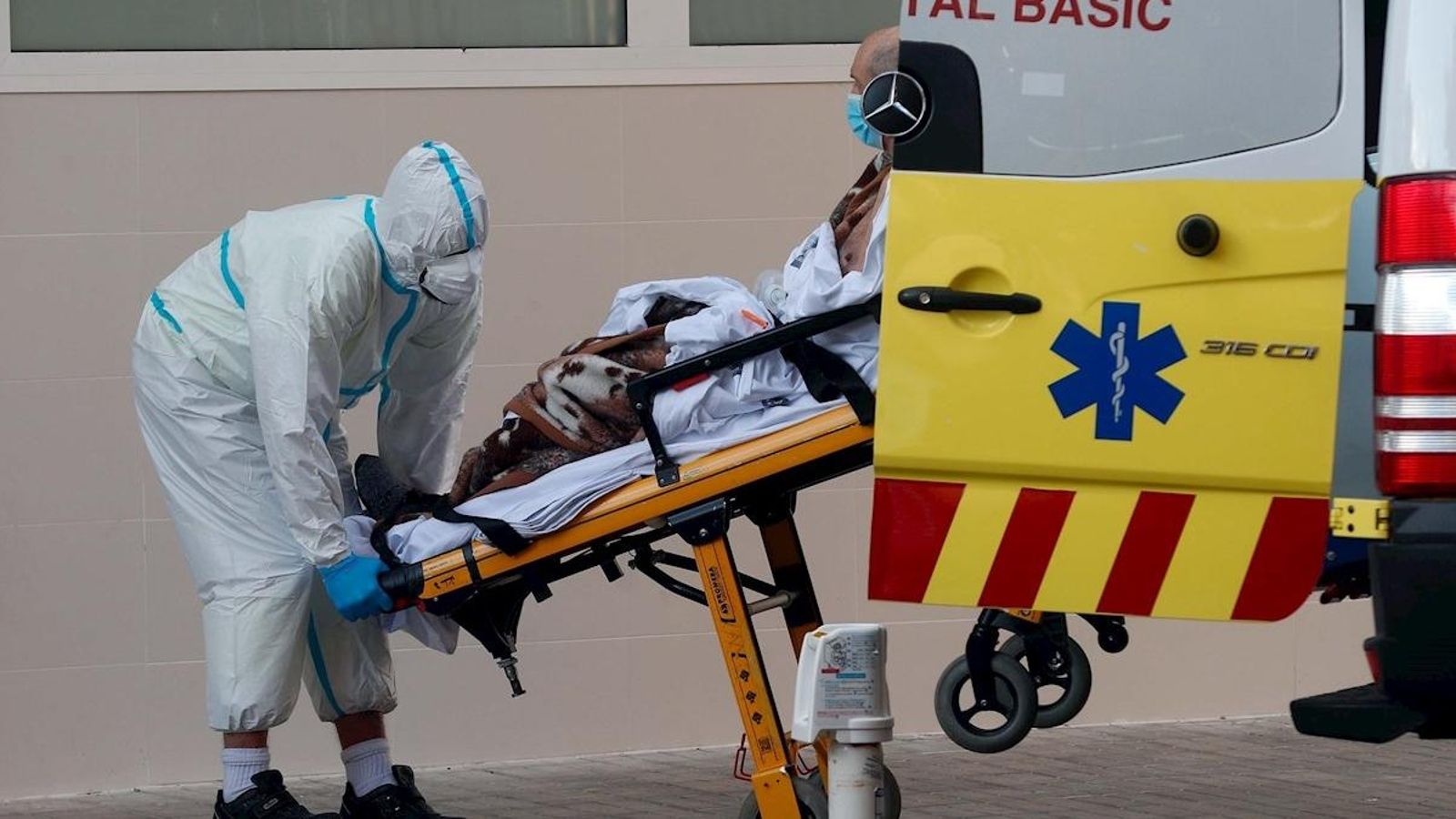 Traslladen un pacient a l'Hospital Clínic de València