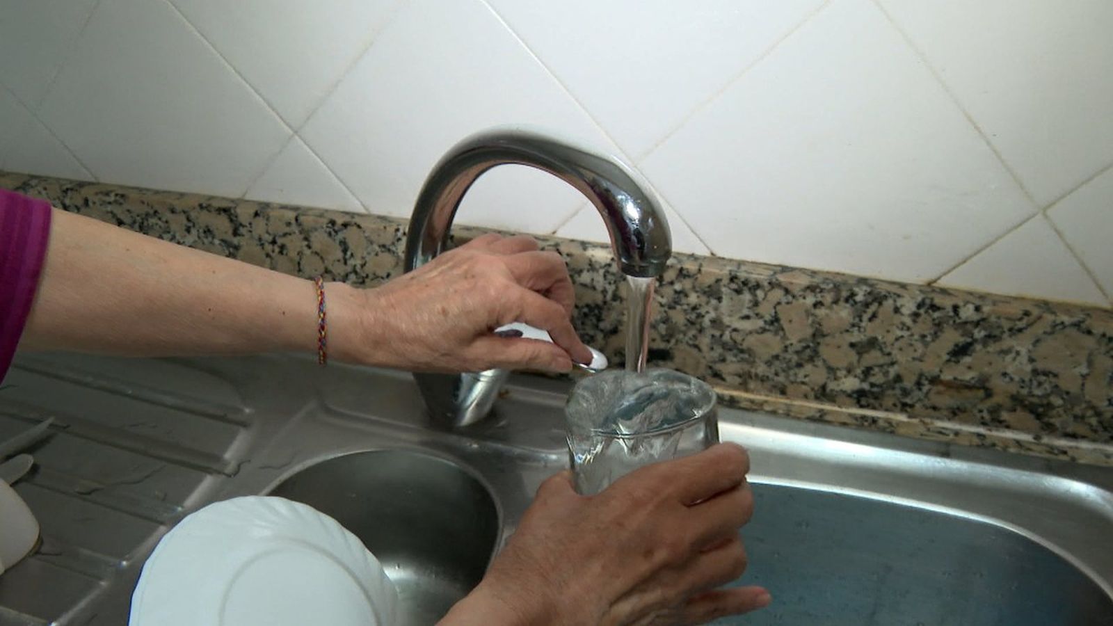 Sense aigua potable