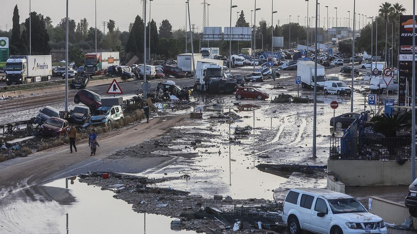 Estralls de la dana del 29 d'octubre a Alfafar (arxiu)