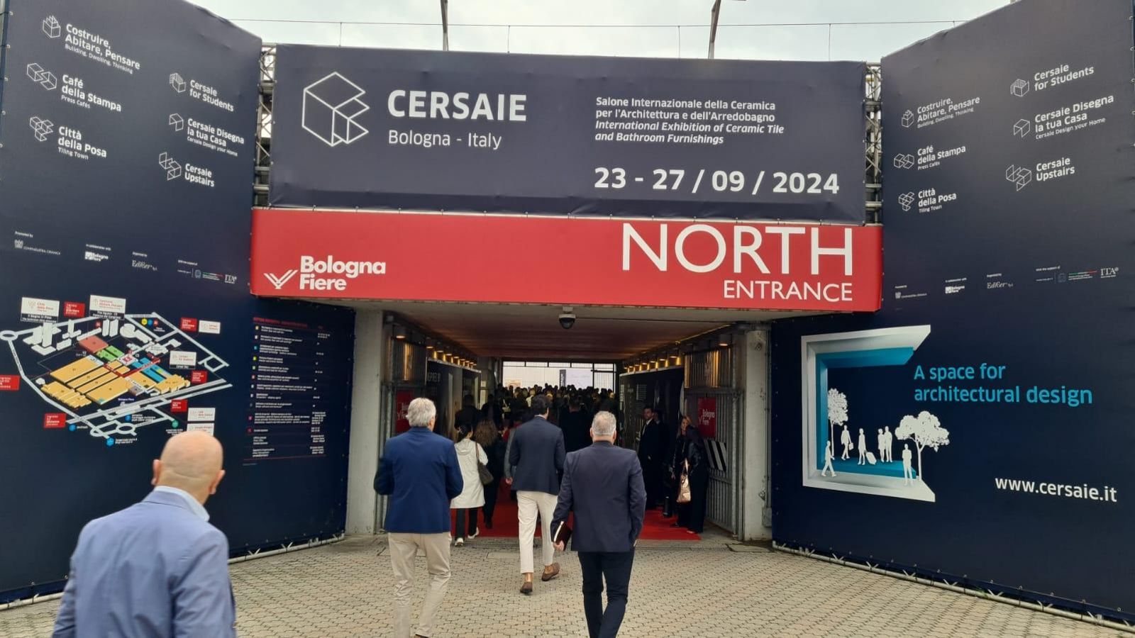 Cersaie, este dilluns