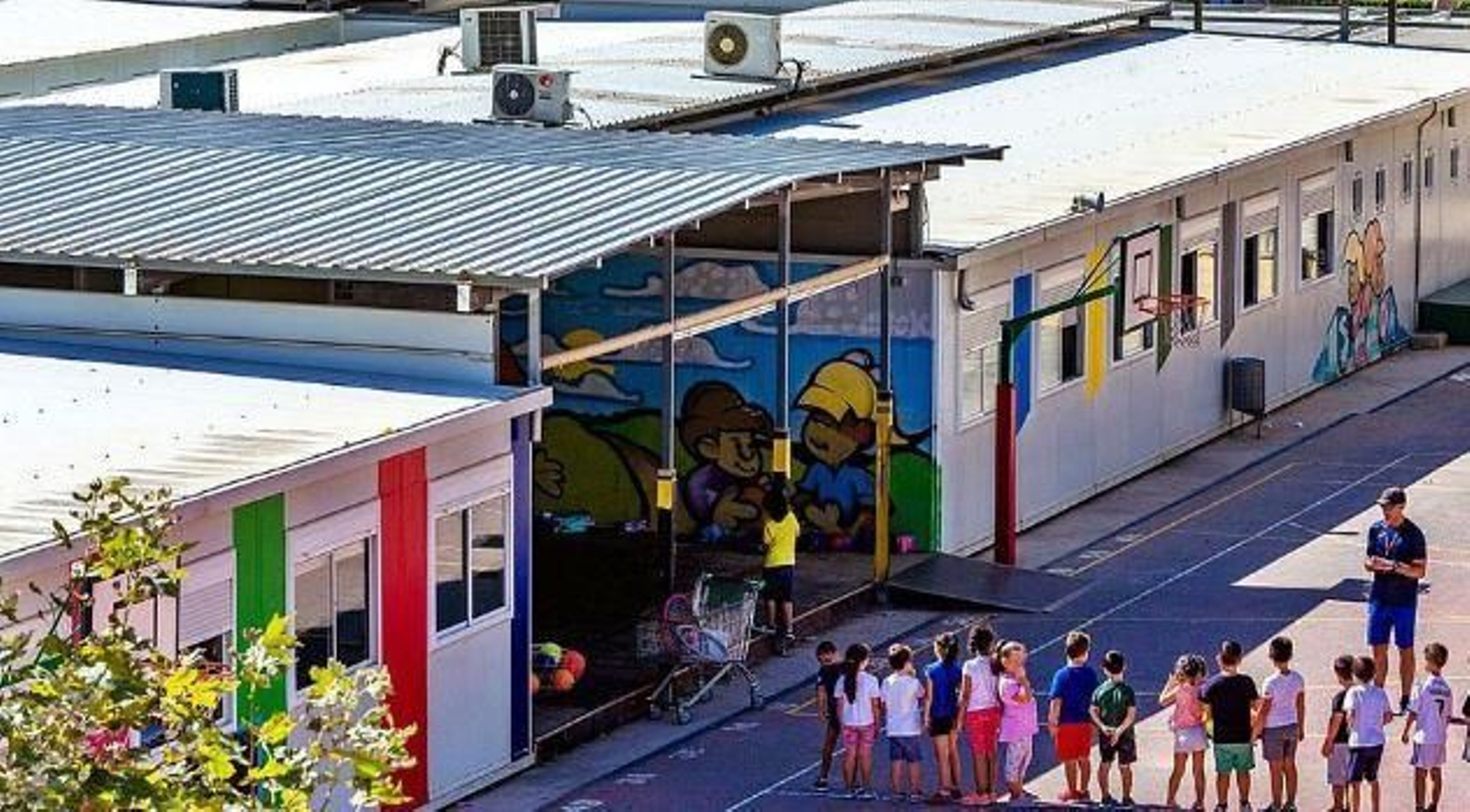 Així era abans el centre de la Vila Joiosa, en barracons