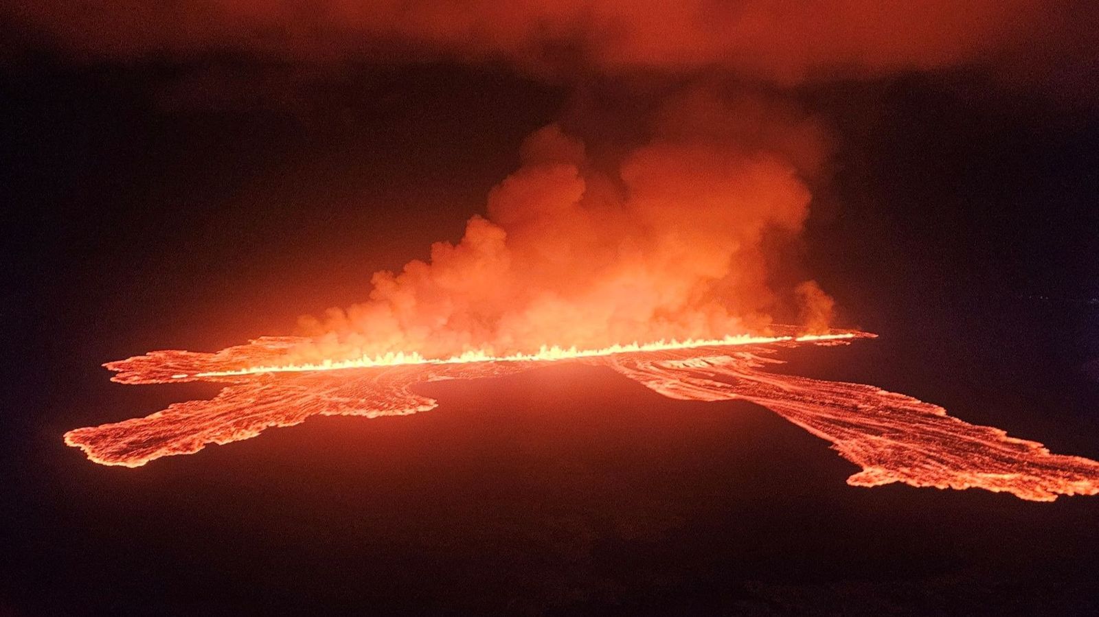 L'última erupció volcànica, en la imatge, és la sèptima que es registra a Islàndia des de desembre de l'any passat
