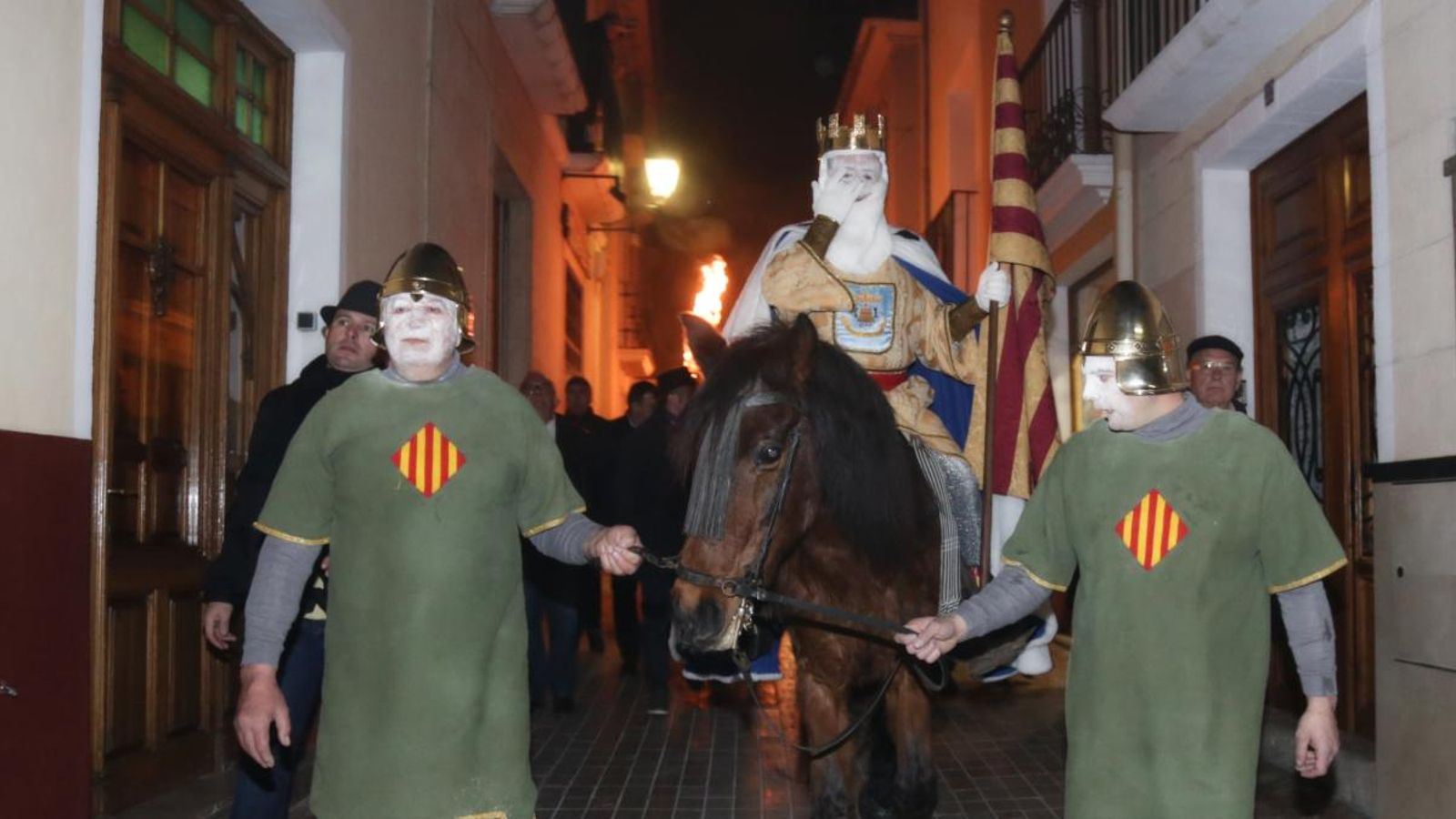 El Rei Pàixaro arriba als carrers de Biar, a l’Alt Vinalopó