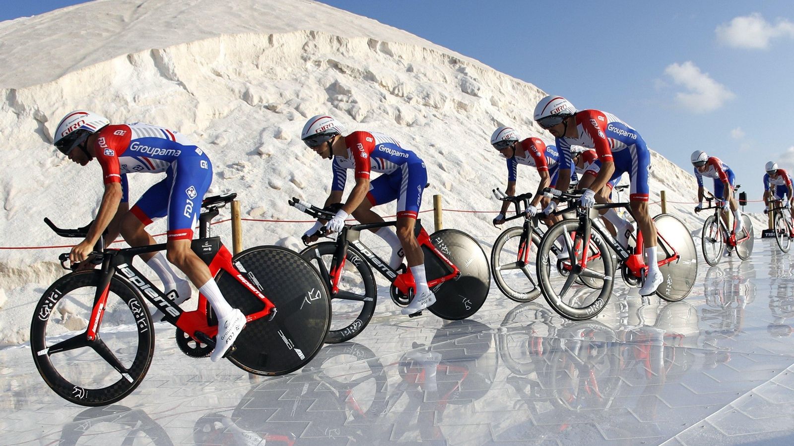 L\'Astana guanya la contrarellotge per equips i Miguel Àngel López s\'adjudica el mallot roig