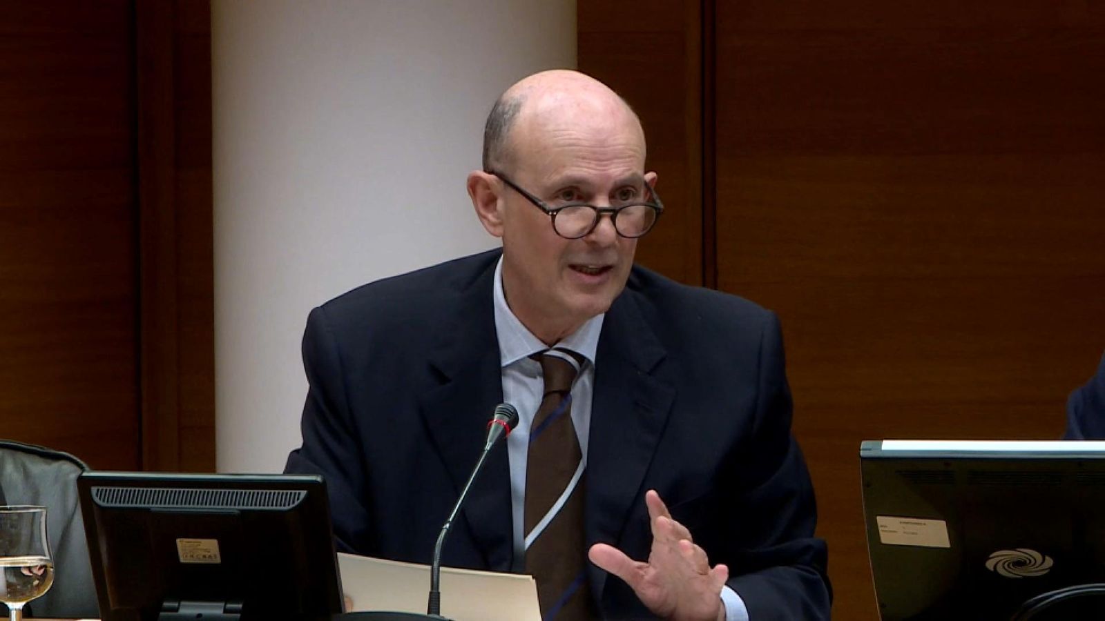 El director de l'Agència Antifrau, Eduardo Beut, a les Corts