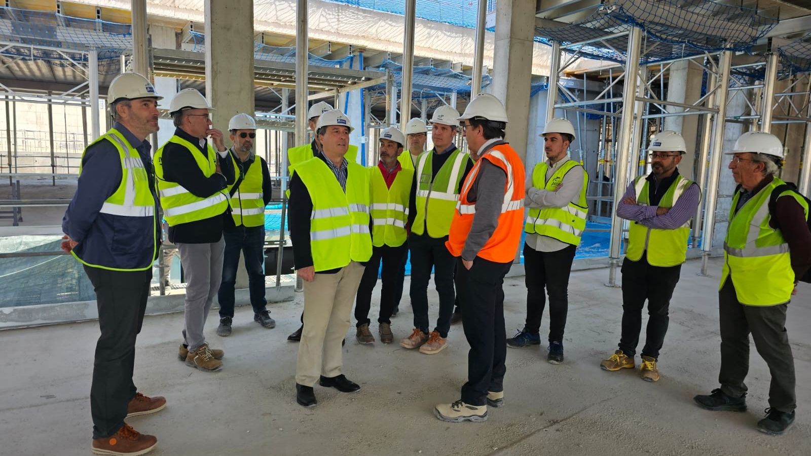 El conseller de Sanitat, Marciano Gómez, visita les obres d'ampliació i reforma de l'Hospital Marina Baixa de La Vila Joiosa aquest dijous