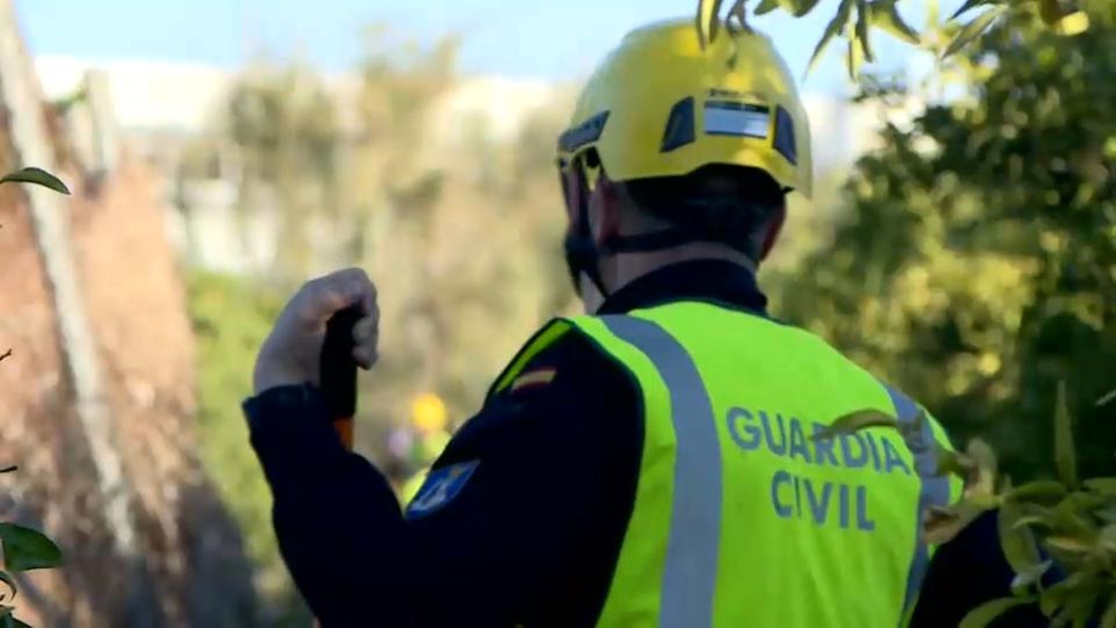 La Guàrdia Civil i l'UME escorcollen túnels i corrents d'aigua buscant el cos de José Javier Vicent,