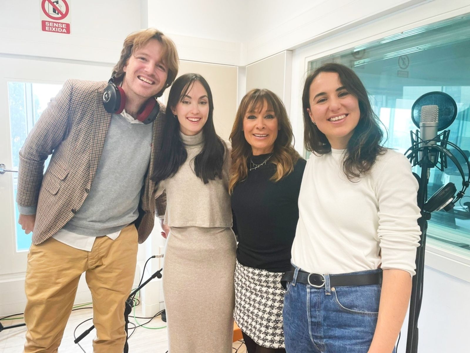 12.12.2023 | Música en directe amb Paola Vilatela