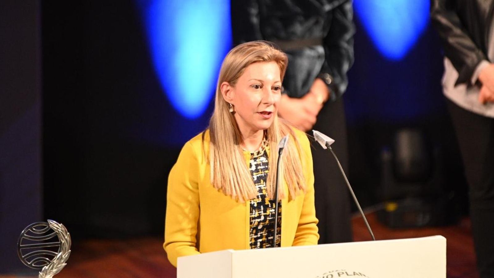 Eva García Sáenz de Urturi durant la cerimònia d'entrega del Premi Planeta