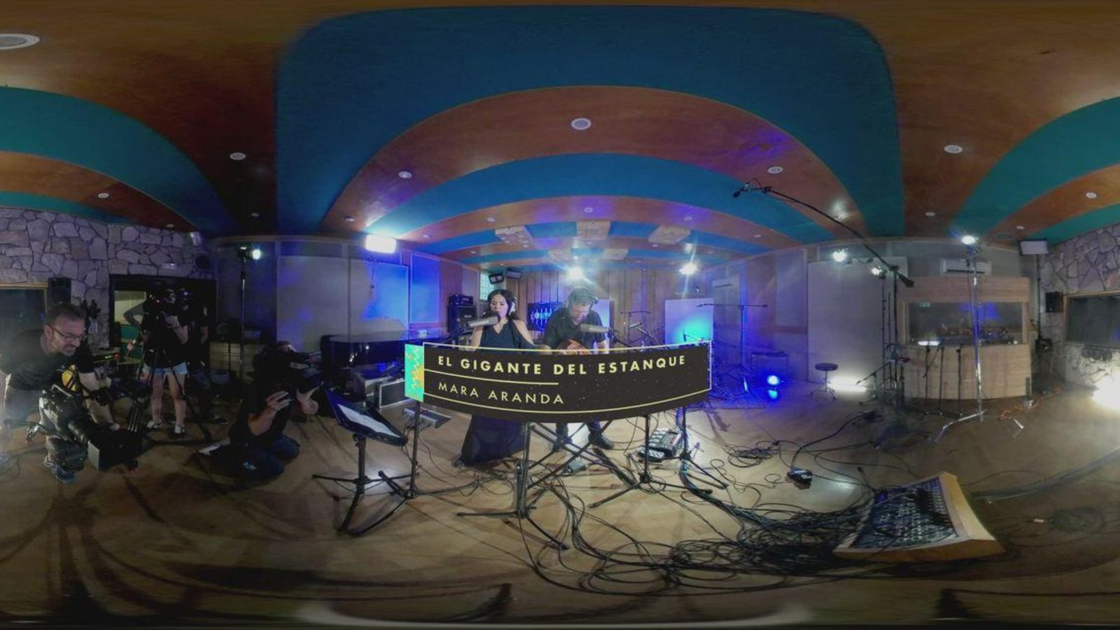360° | Mara Aranda versiona Caballero Reynaldo