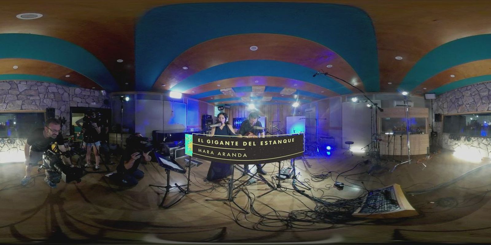 360° | Mara Aranda versiona Caballero Reynaldo
