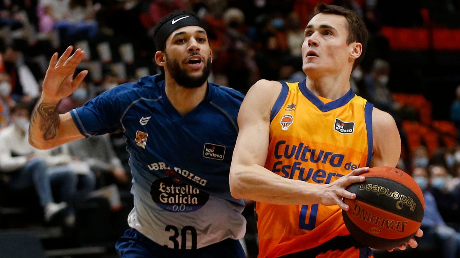 Dimitrijević, en una acció del partit contra el Obradoiro