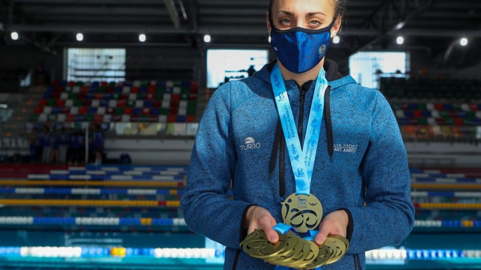 Lidón Muñoz, amb les deu medalles d'or que ha aconseguit