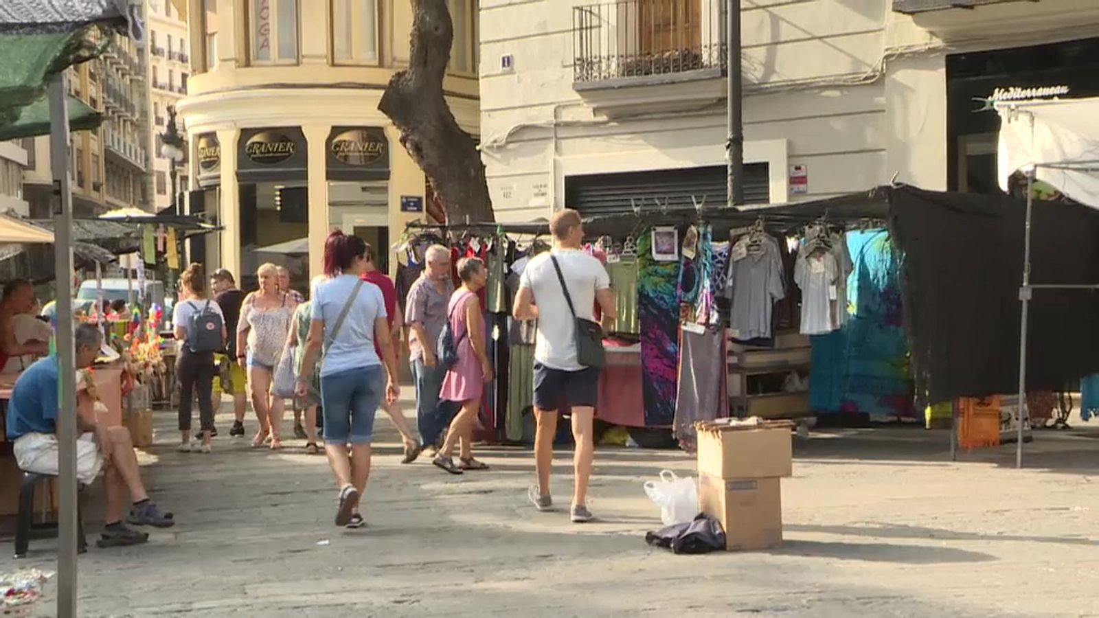 Mercat extraordinari dels diumenges de la Llotja