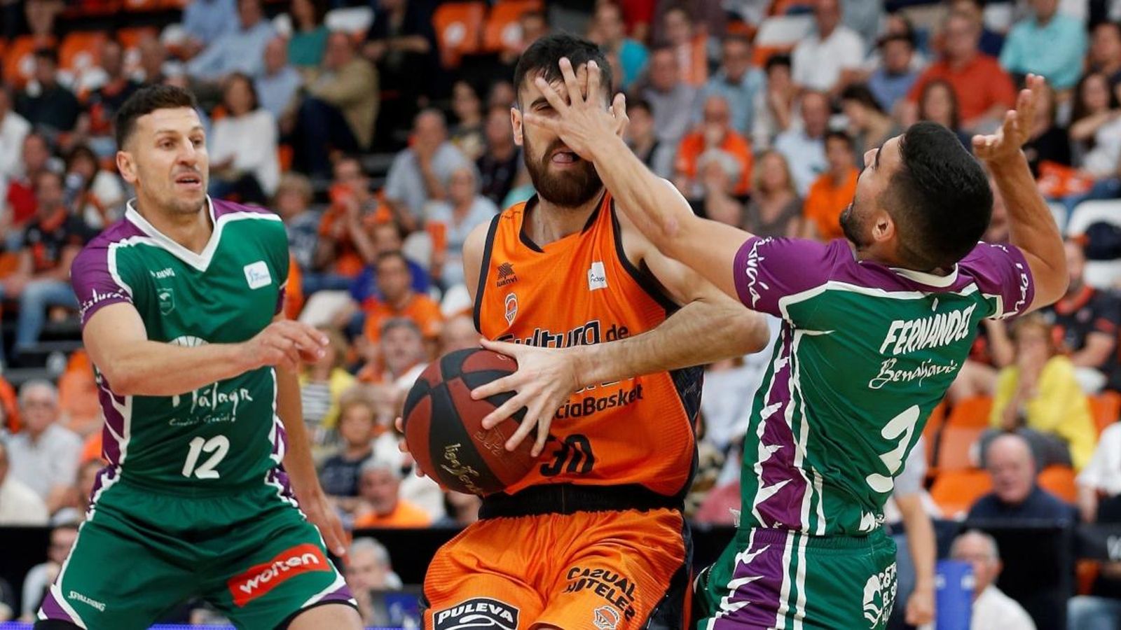 Joan Sastre intenta superar Jaime Frenández