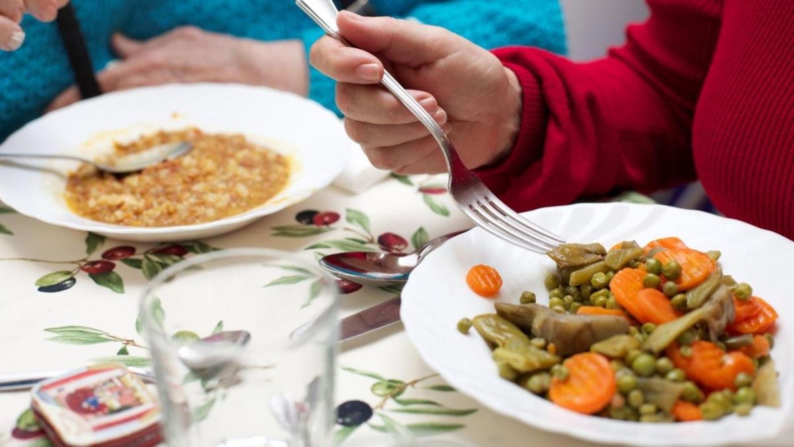 Amb aquestes subvencions, una família de quatre membres rebrà 350 euros mensuals per a productes de primera necessitat