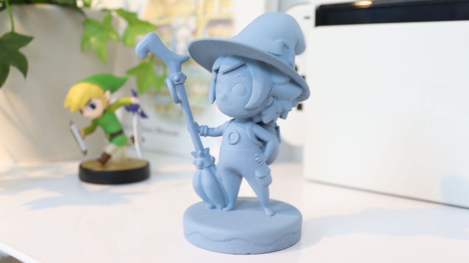Prototip d'una de les recompenses de la campanya, una figura a color de la protagonista