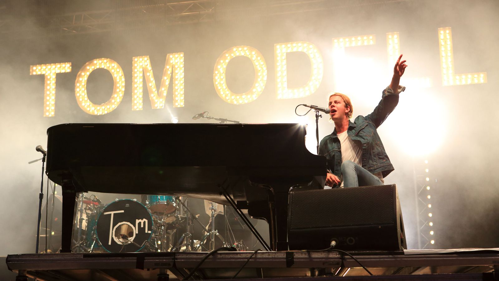 Imatge d'arxiu d'un concert del cantautor britànic Tom Odell