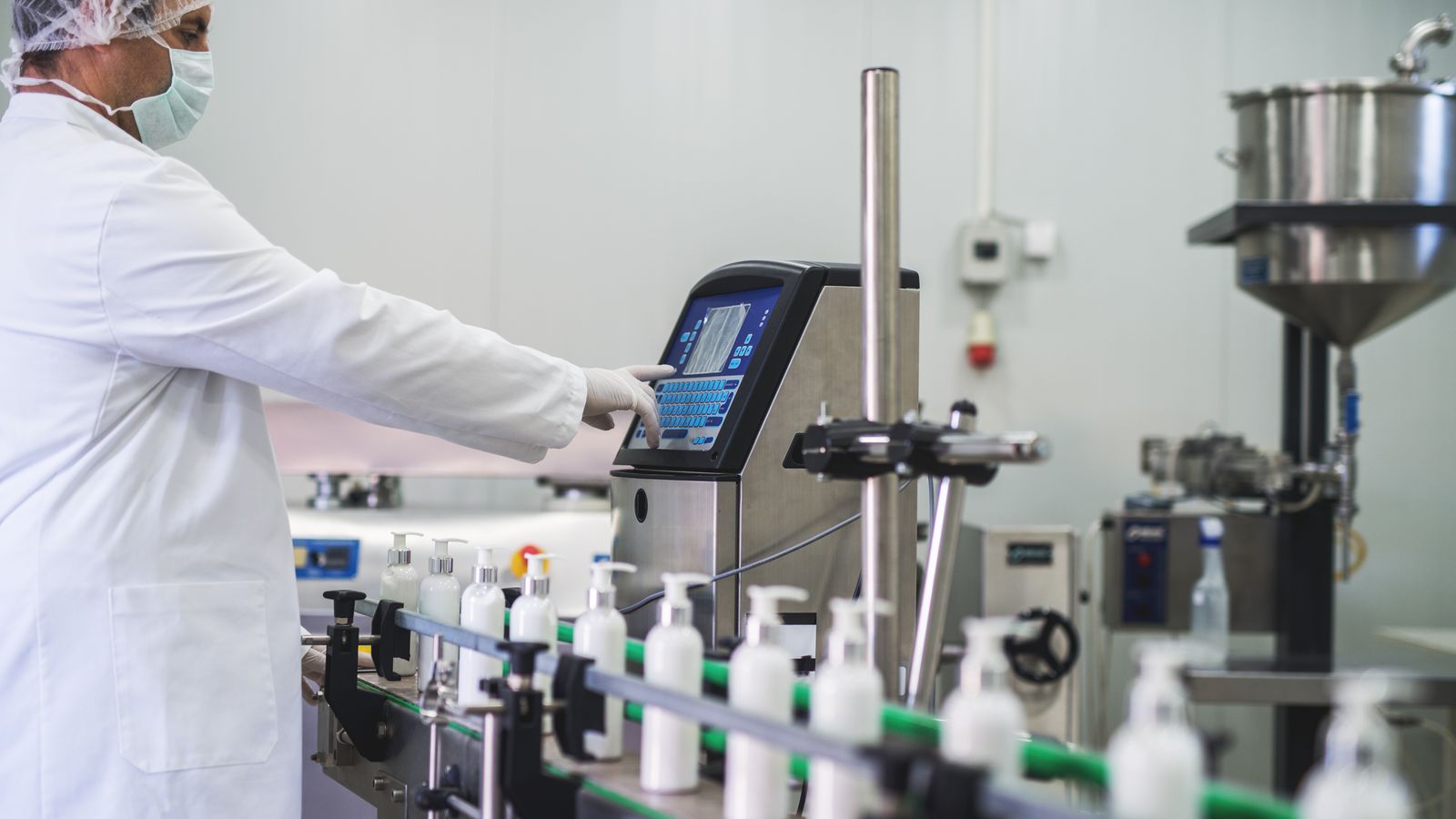 Línia de producció d'una empresa cosmètica