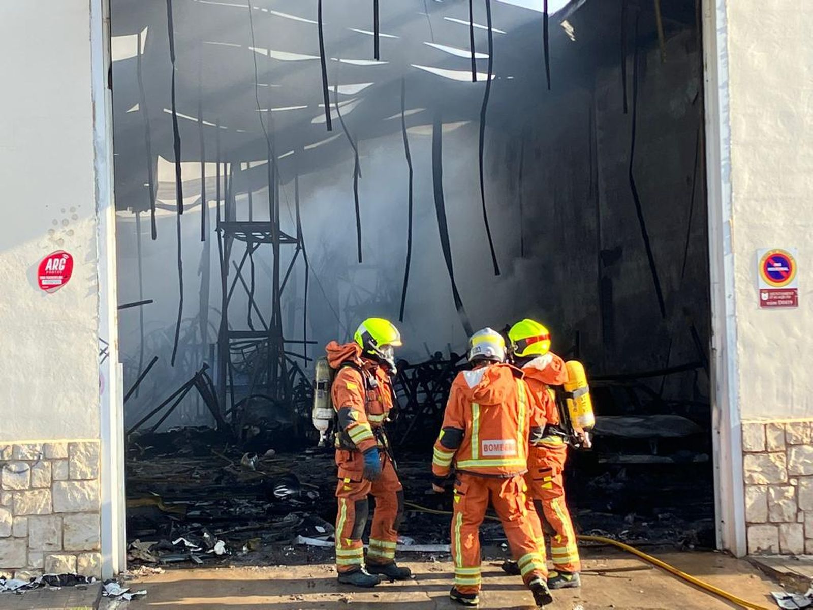 Els bombers treballant