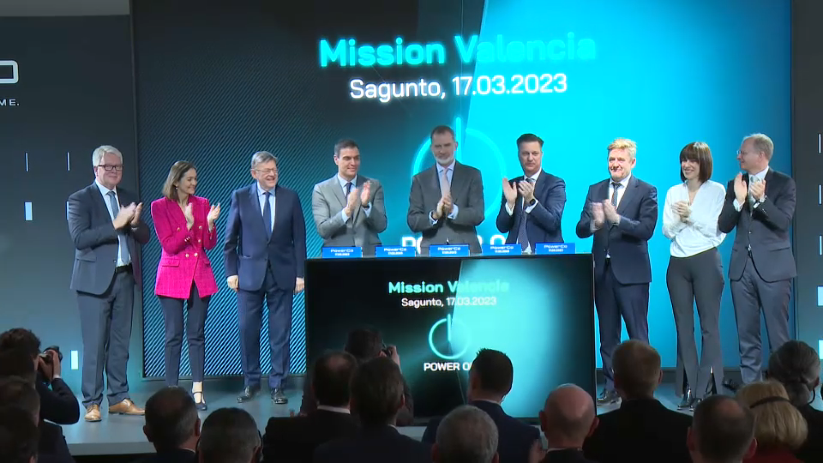 Totes les autoritats en l'acte de la primera pedra de la gigafactoria de Sagunt