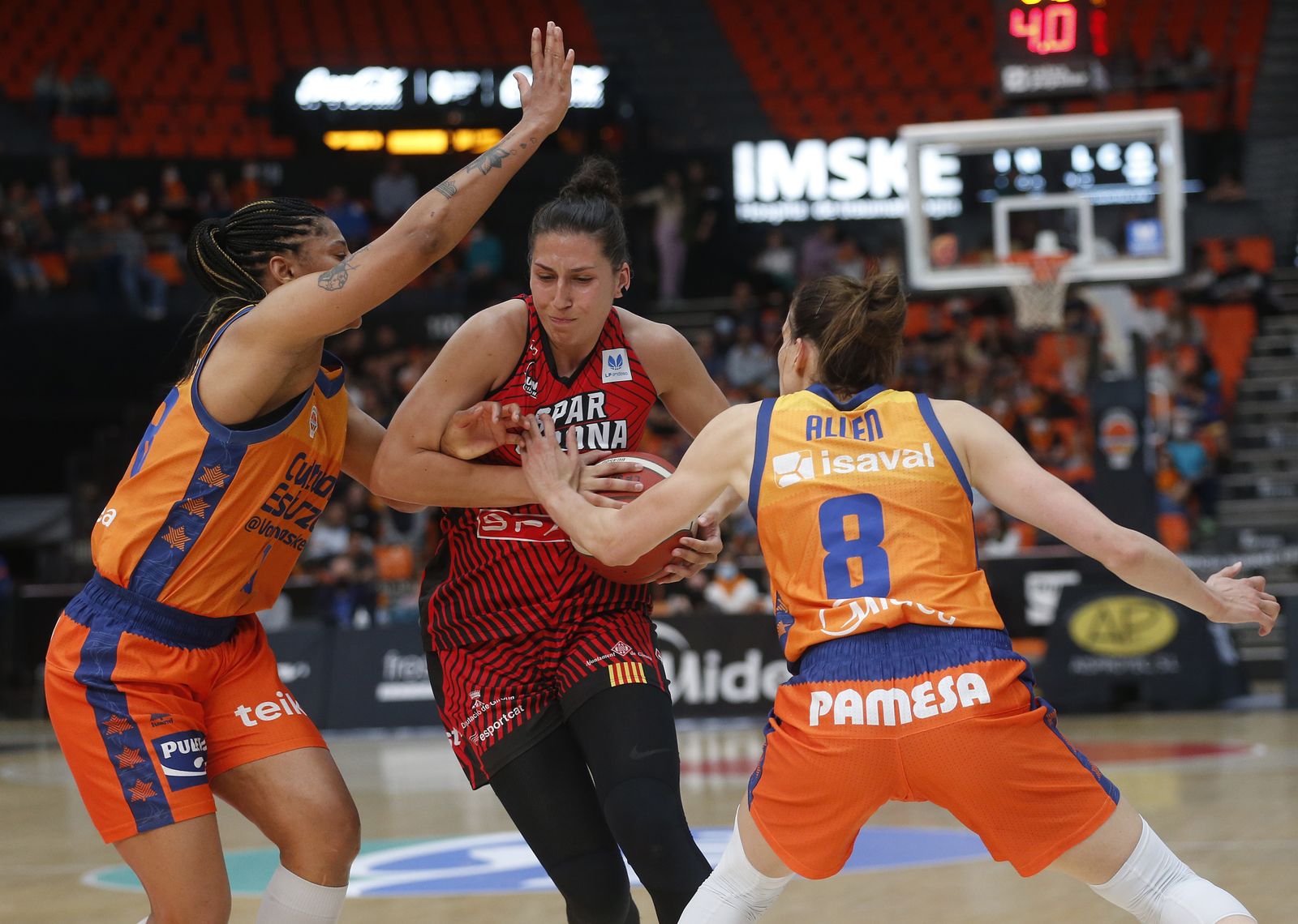 Tornada de les semifinals de la Lliga Femenina Endesa entre el València Basket i l'Spar Girona
