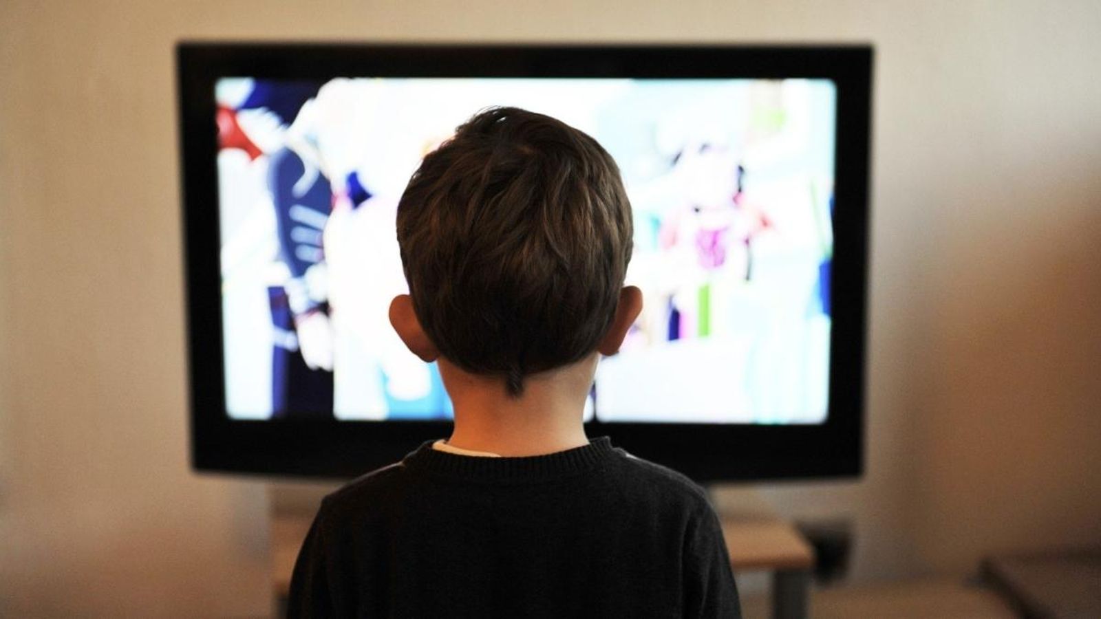 El consum de televisió evita que els menors facen activitat física