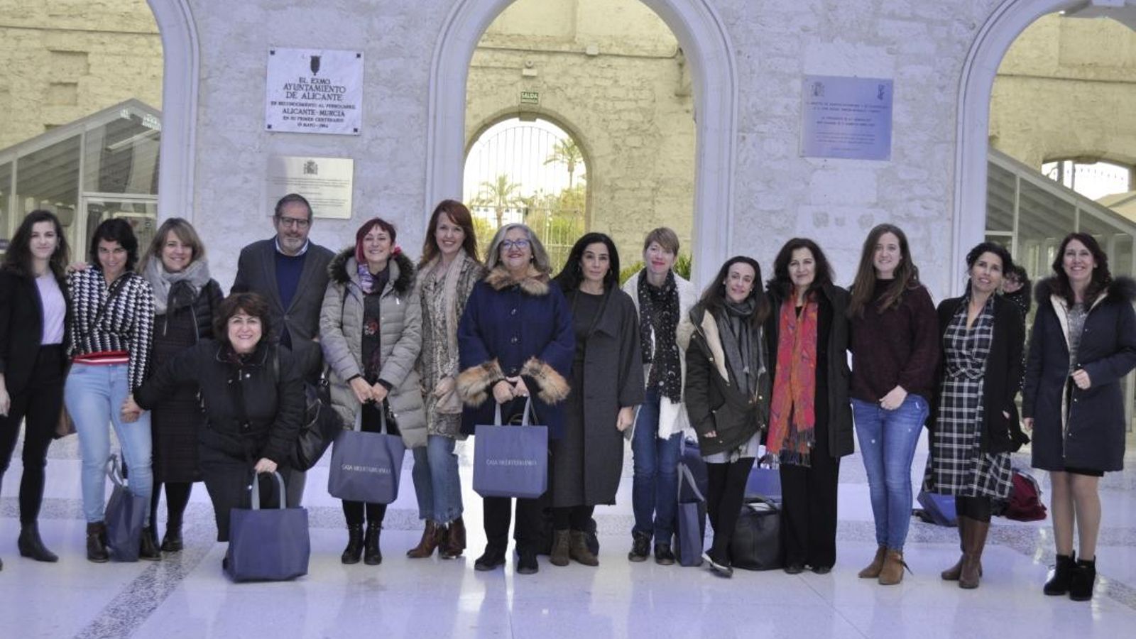 Participants en la reunió constitutiva de la Xarxa d'Escriptores del Mediterrani Participants en la reunió constitutiva de la Xarxa d'Escriptores del Mediterrani