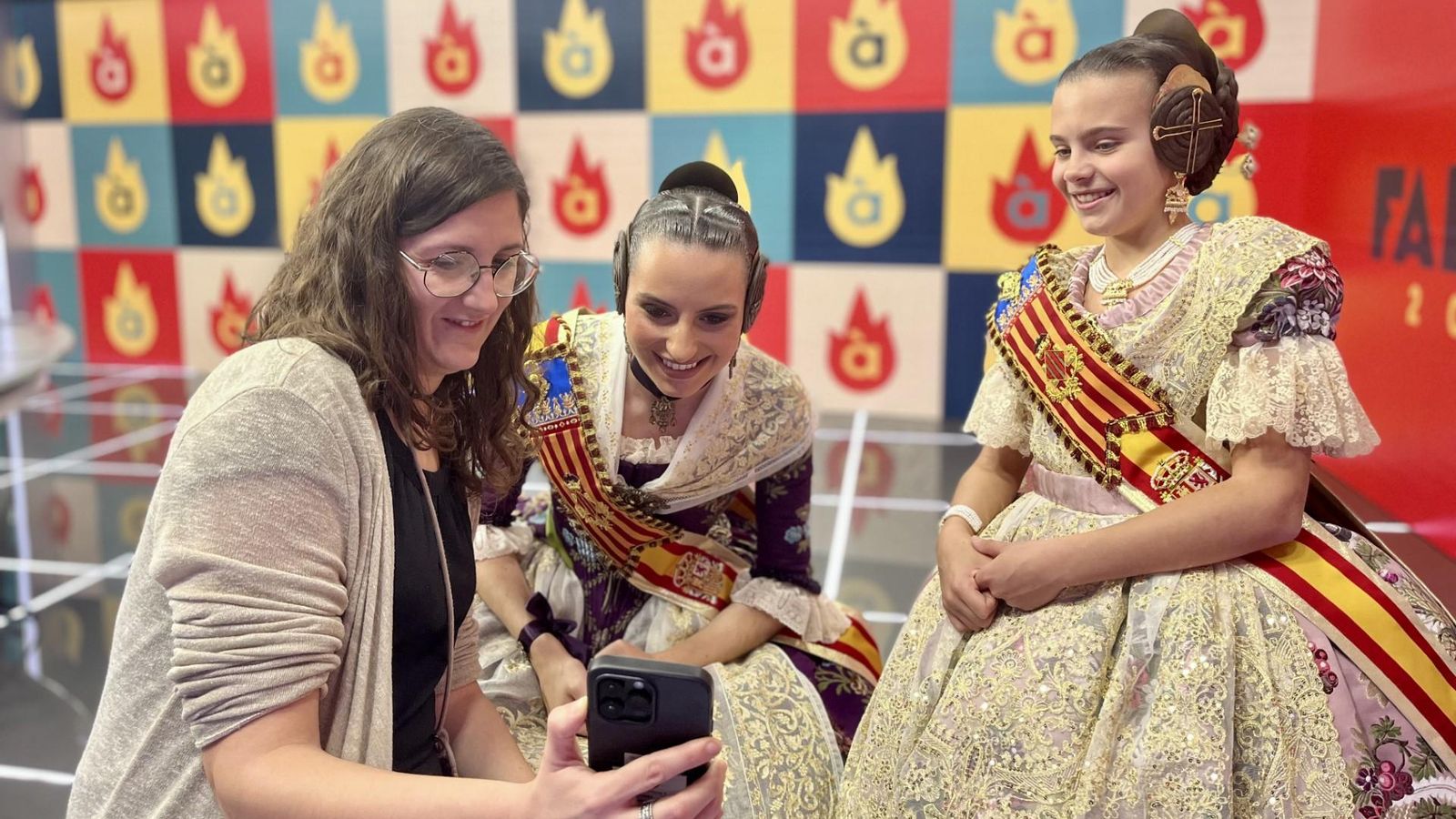 L'equip de Digital d'À Punt elabora els continguts que es consumeixen a través del web i les xarxes socials