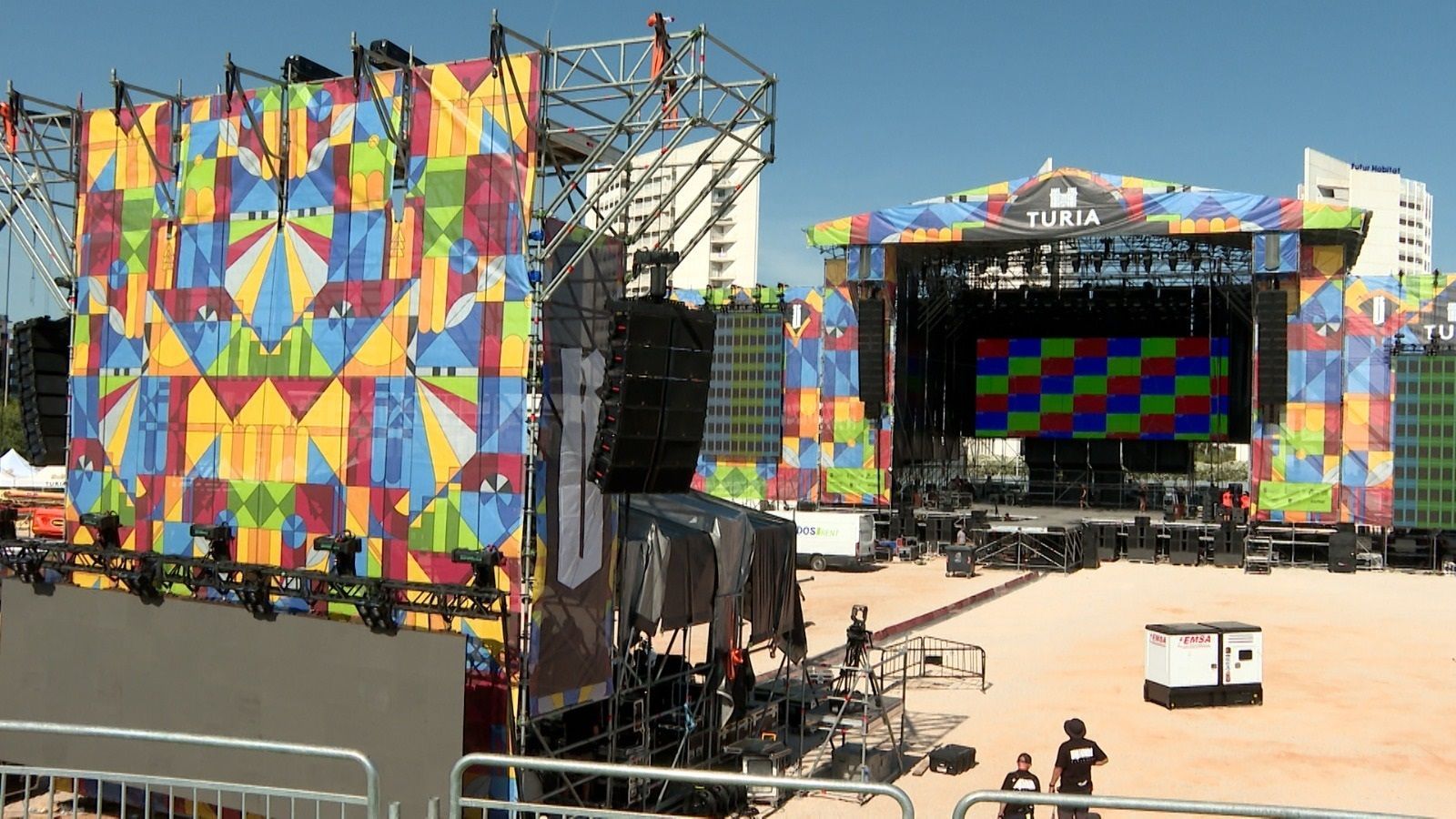 Escenari del Big Sound instal·lat ja al Parc Central de Torrent