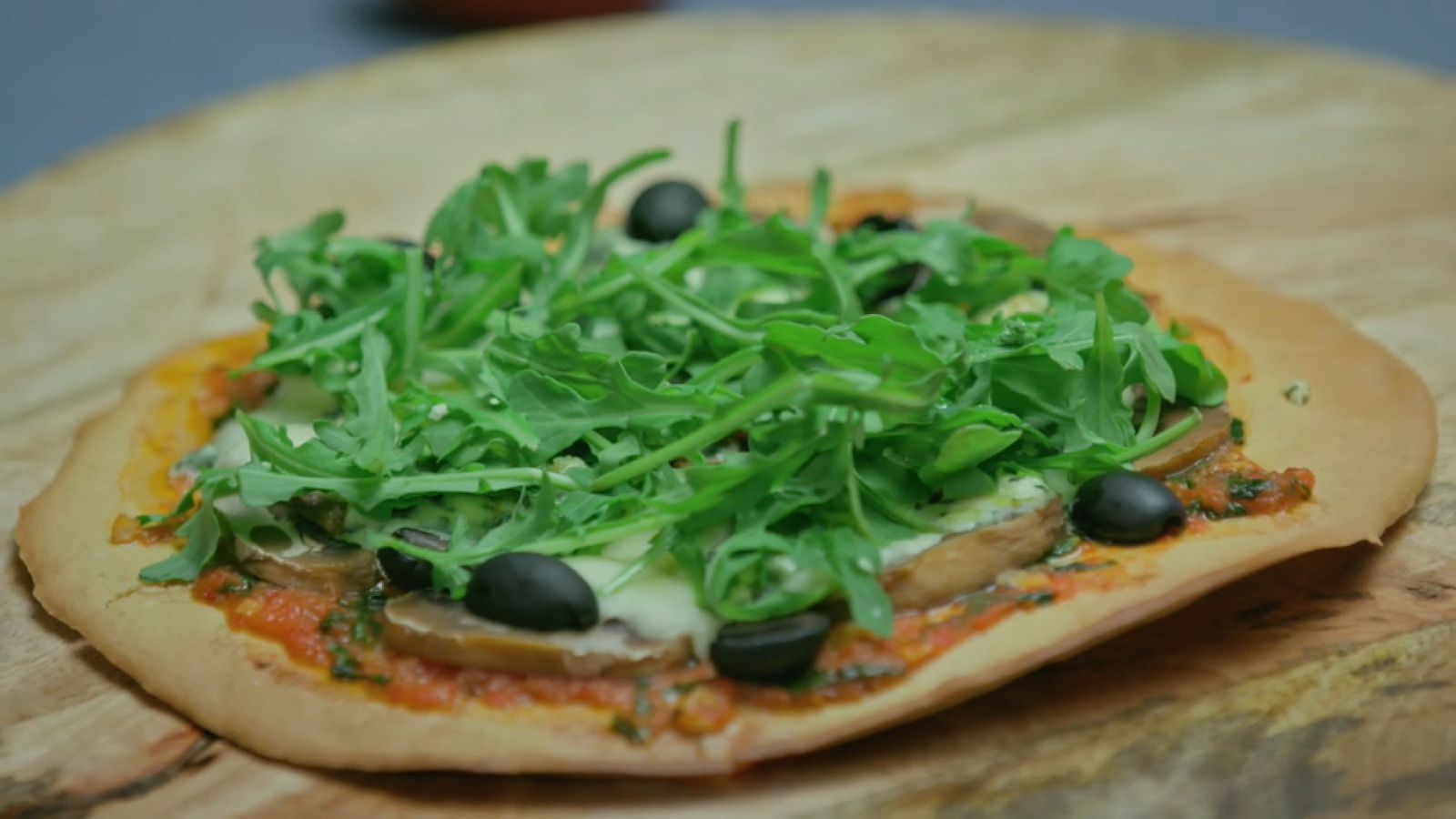 Pizza amb farina de cigrons