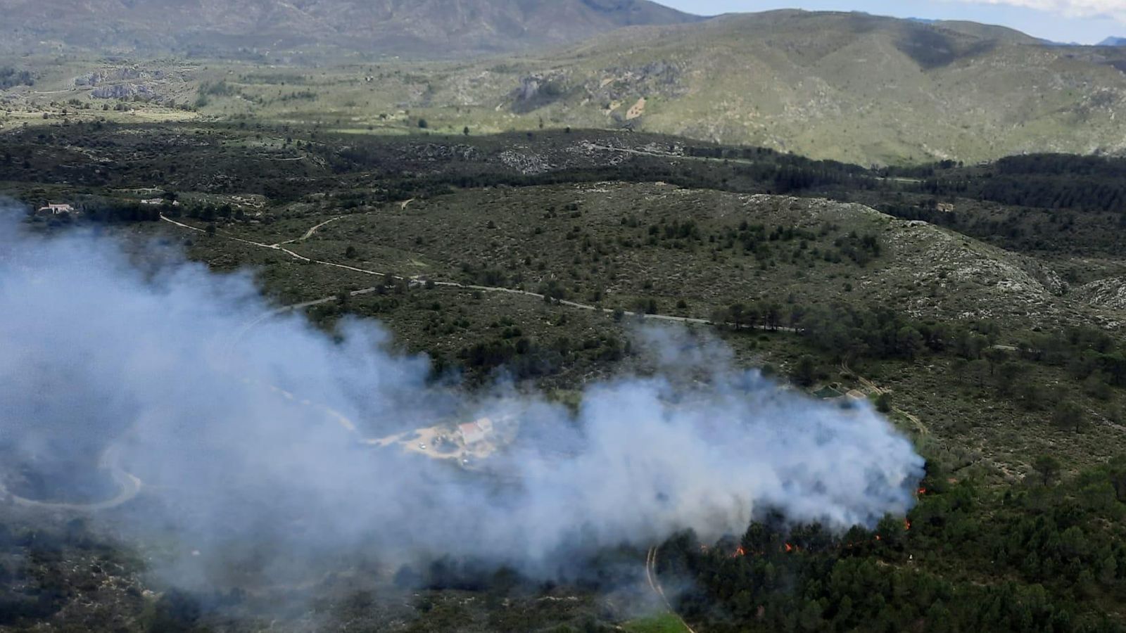 Incendi forestal declarat a la Vall de Gallinera l'1 de maig