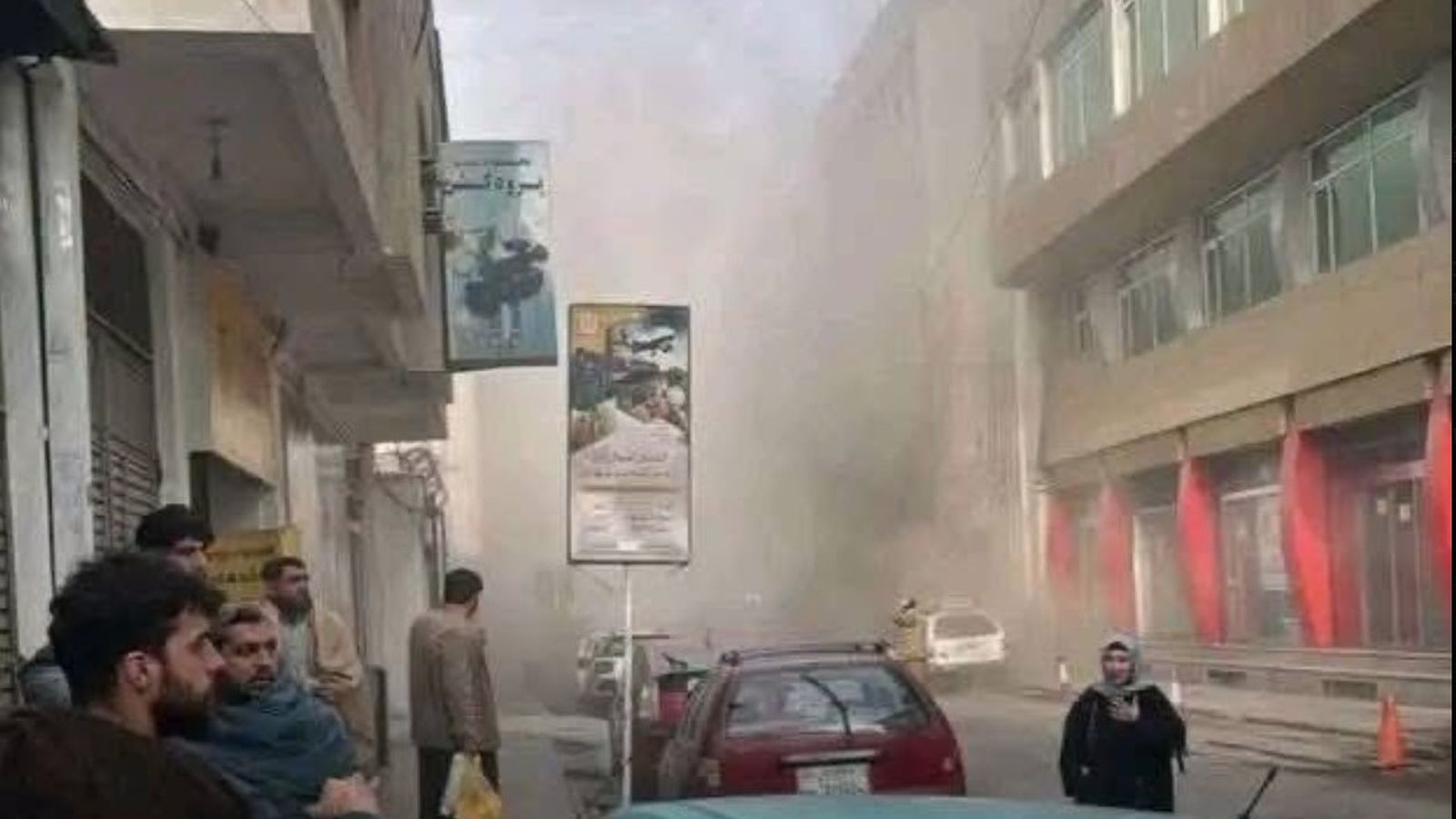 Voltants de l'hotel del centre de Kabul on ha hagut una explosió