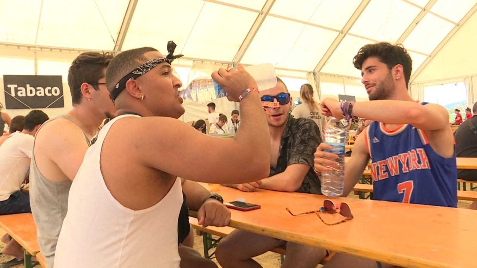 Els festivals de música, obligats a donar aigua potable debades a partir del 2023