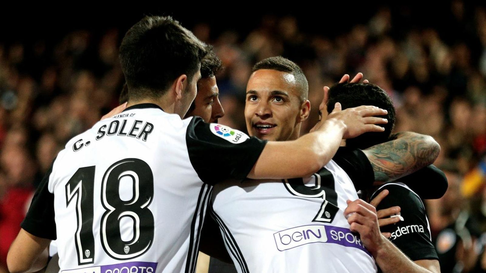 Rodrigo celebra el gol de la victòria