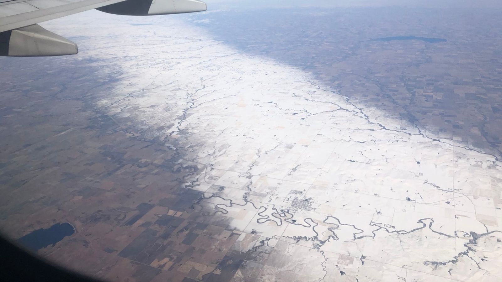 A Kansas es desperten amb un \'corredor de neu\'