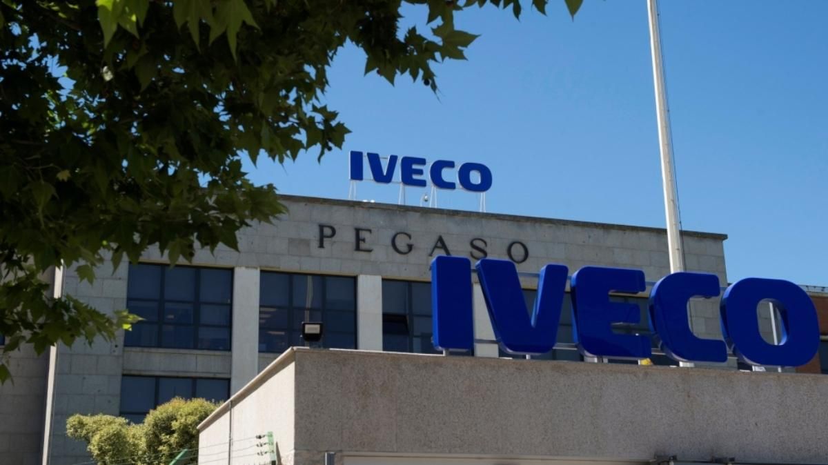 Llibertat sense càrrecs per a l'exparella de la treballadora d'Iveco que es va suïcidar Llibertat sense càrrecs per a l\'exparella de la treballadora d\'Iveco que es va suïcidar