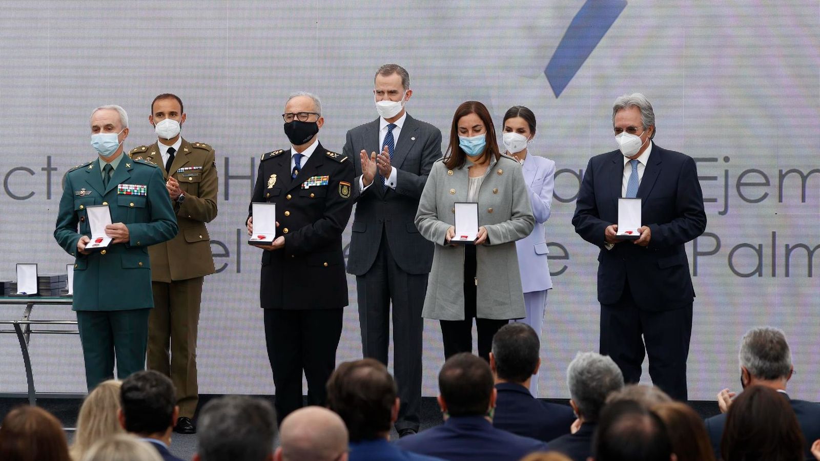Acte d'homenatge als ciutadans de la Palma i als col·lectius que han prestat ajuda durant l'erupció del volcà Cumbre Vieja