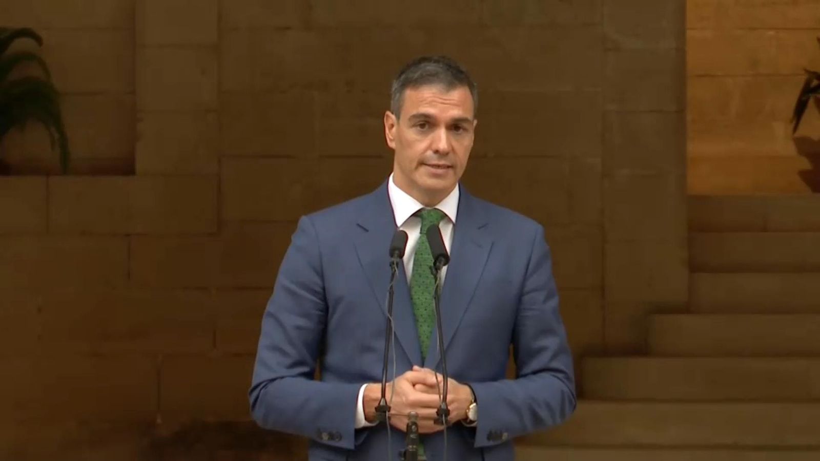 Pedro Sánchez durant la roda de premsa després del despatx amb el Rey Felip VI al palau de Marivent
