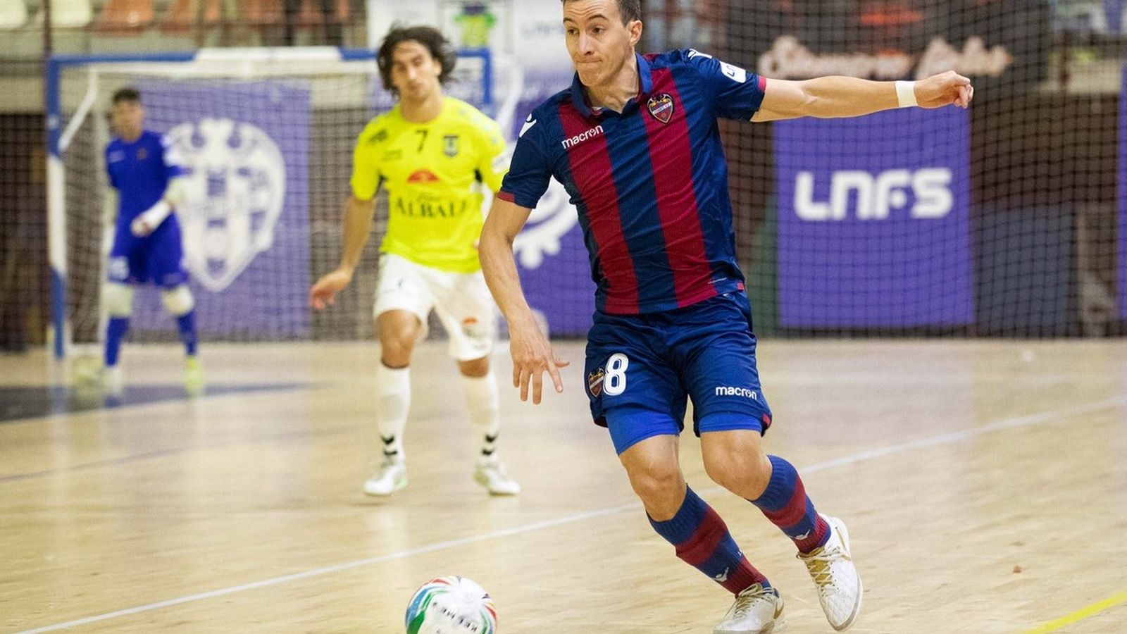 El Llevant tanca la primera volta del campionat de futbol sala en quarta posició