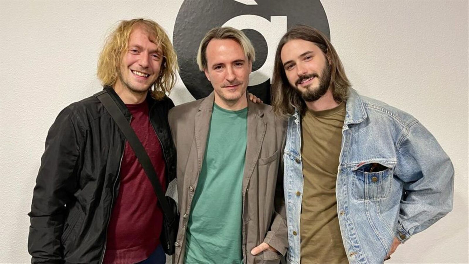 La banda Johnny B. Zero visita l'estudi de Territori Sonor