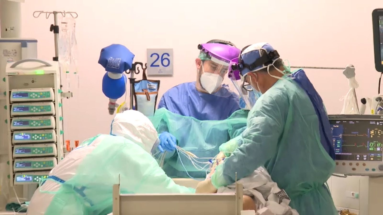 La pressió hospitalària desborda les primeres UCI