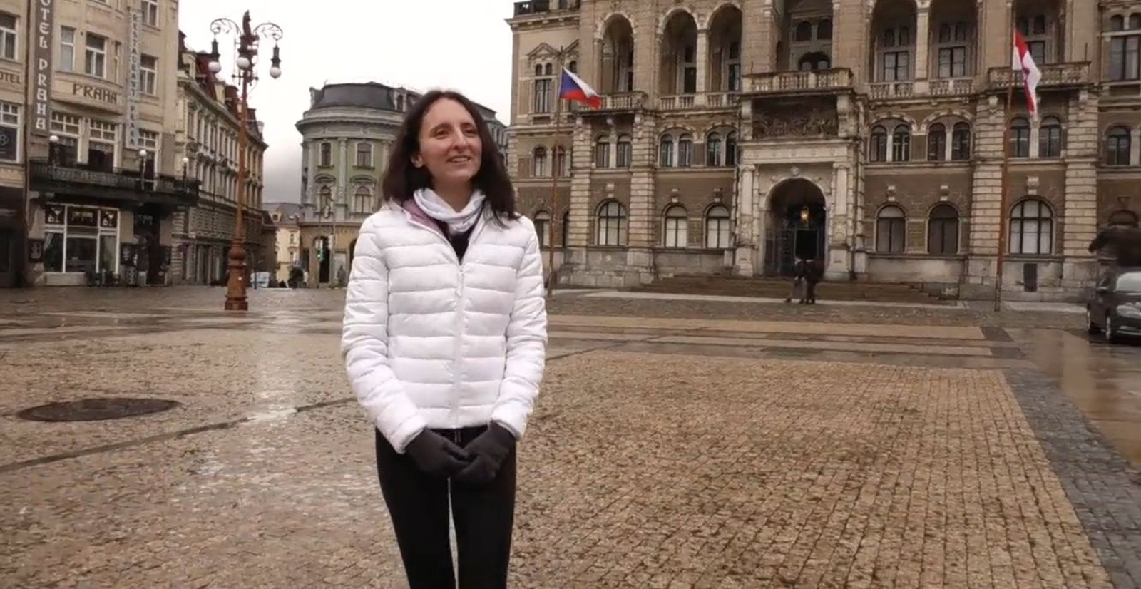 Amb Iris, de Banyeres de Mariola, anirem a un taller artesanal de vidre bufat