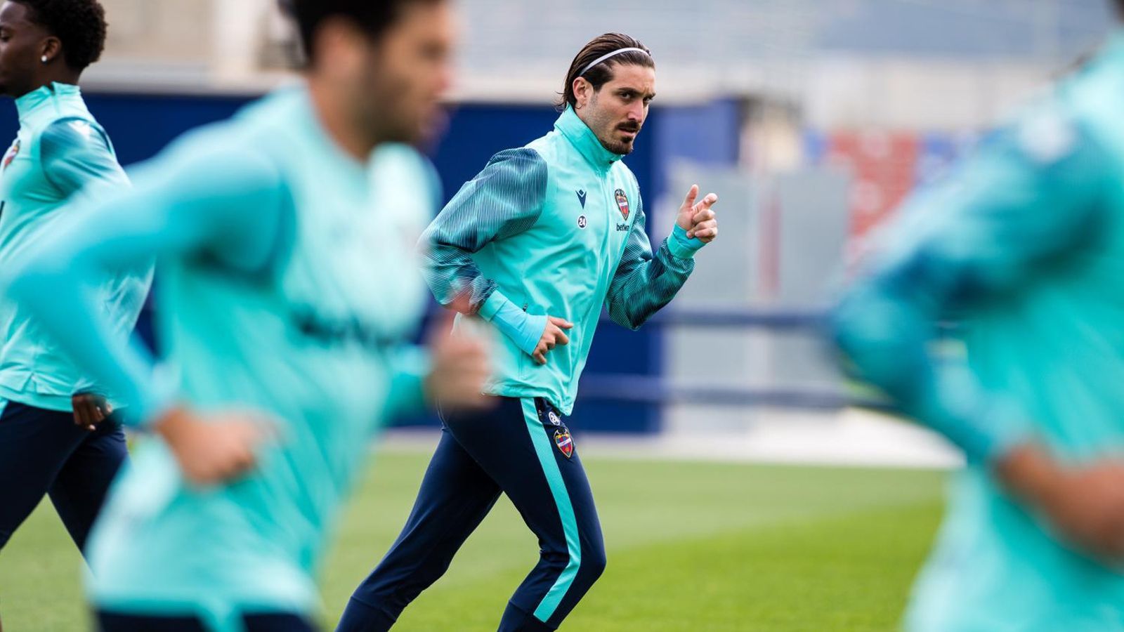 El sevillà, José Campaña, torna a entrenar amb el grup