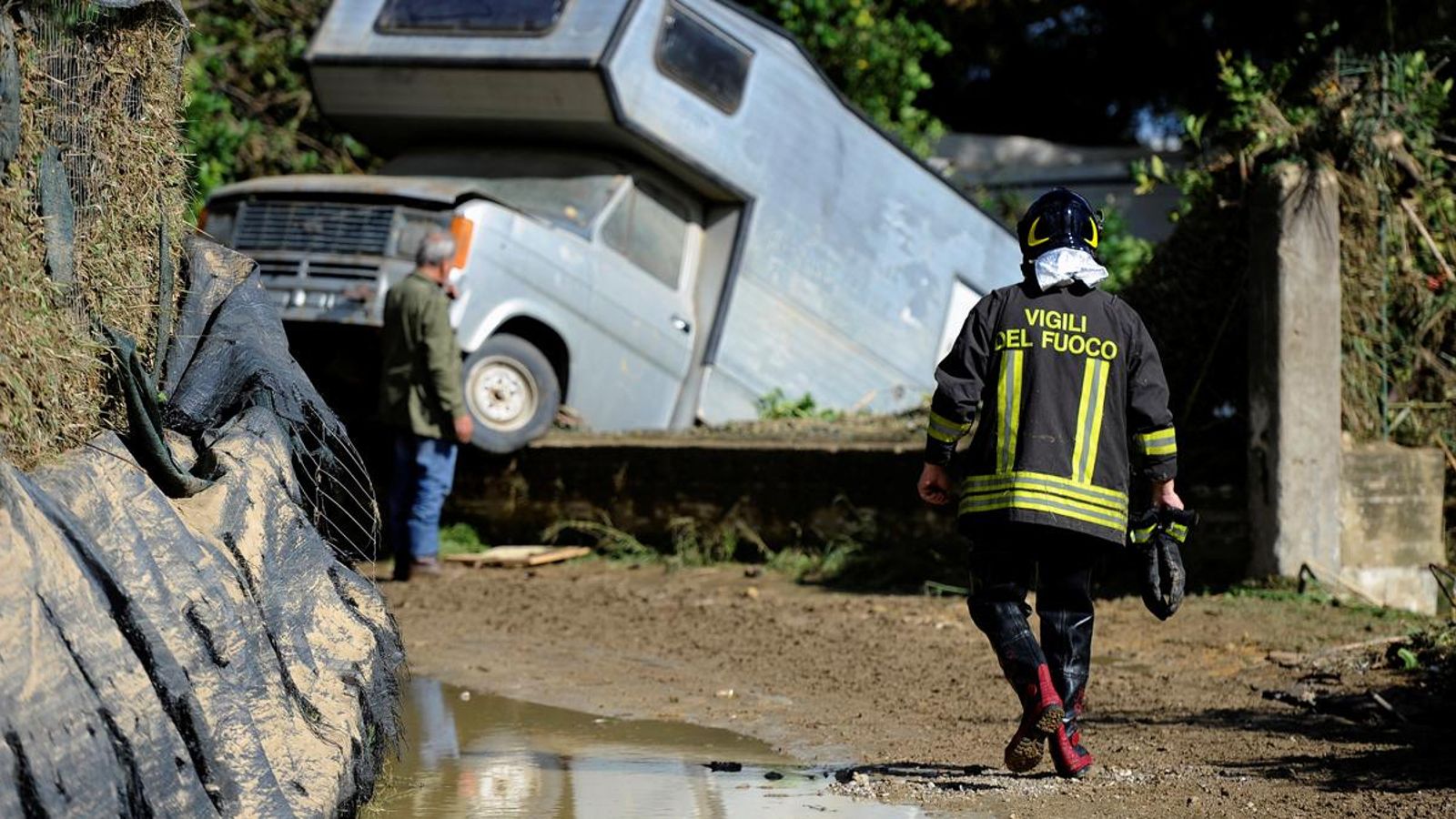 Sicília és una de les regions més afectades, on un riu s’ha desbordat a Casteldaccia